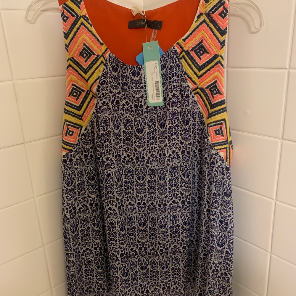 Patterned top
